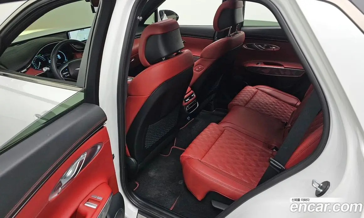 Genesis GV70 2021 2.5 автомат (гидро), фото 16