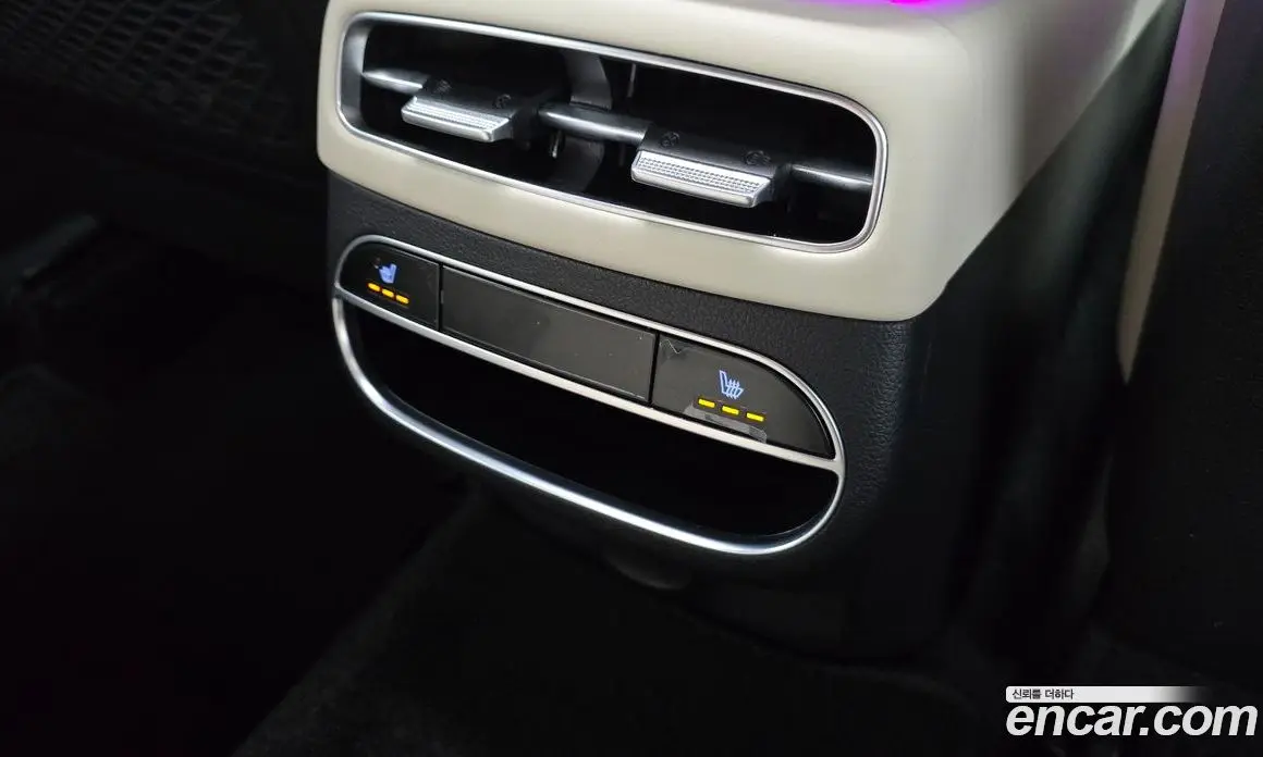 Genesis GV70 2022 2.5 автомат (гидро), фото 23 Genesis GV70 2022 2.5 автомат (гидро), фото 23