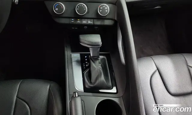 Hyundai Avante 2021 1.6 автомат (гидро), миниатюра 12