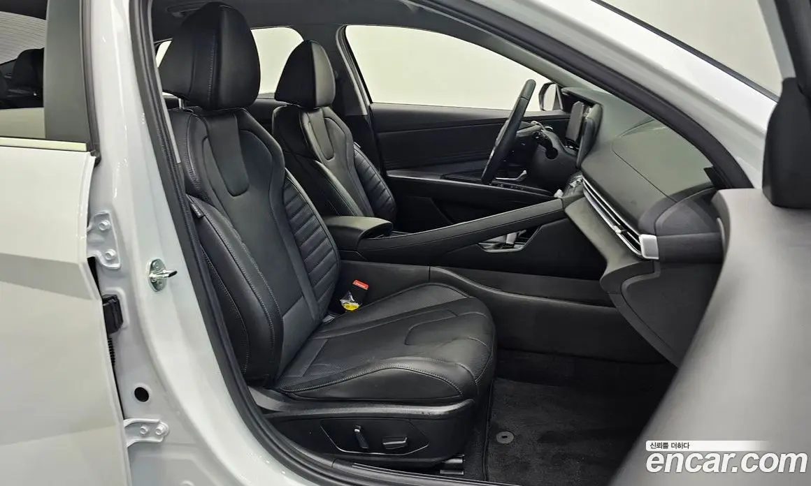 Hyundai Avante 2025 1.6 автомат (гидро), фото 16 Hyundai Avante 2025 1.6 автомат (гидро), фото 16