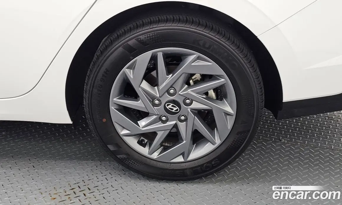 Hyundai Avante 2025 1.6 автомат (гидро), фото 7 Hyundai Avante 2025 1.6 автомат (гидро), фото 7