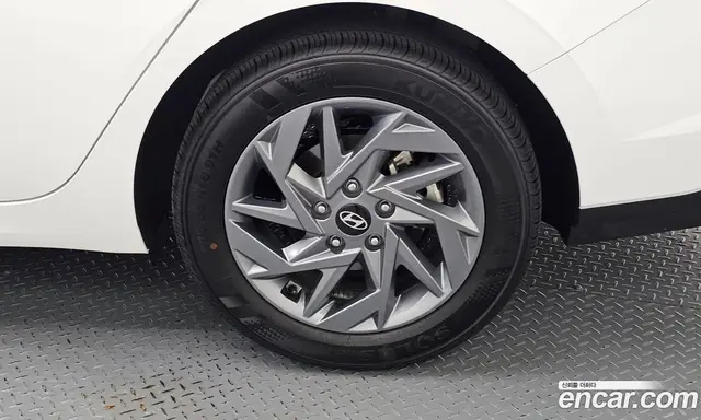 Hyundai Avante 2025 1.6 автомат (гидро), миниатюра 7 Hyundai Avante 2025 1.6 автомат (гидро), миниатюра 7