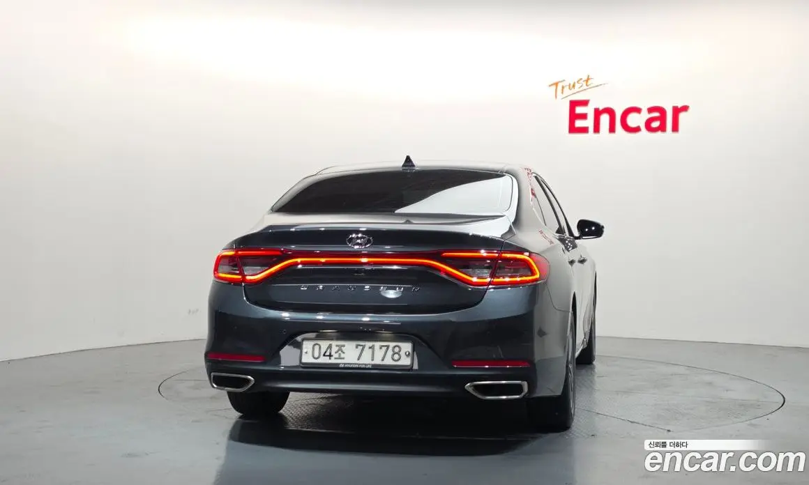 Hyundai Grandeur 2019 2.4 автомат (гидро), фото 4 Hyundai Grandeur 2019 2.4 автомат (гидро), фото 4