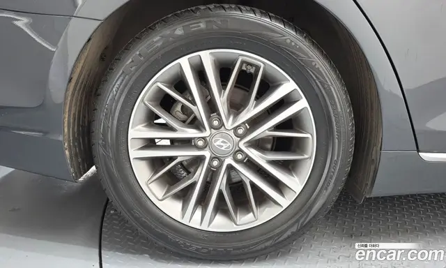 Hyundai Grandeur 2019 2.4 автомат (гидро), миниатюра 5 Hyundai Grandeur 2019 2.4 автомат (гидро), миниатюра 5
