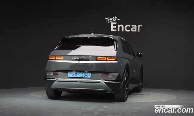 Hyundai Ioniq 5 2023 0.1 автомат (гидро), миниатюра 4 Hyundai Ioniq 5 2023 0.1 автомат (гидро), миниатюра 4