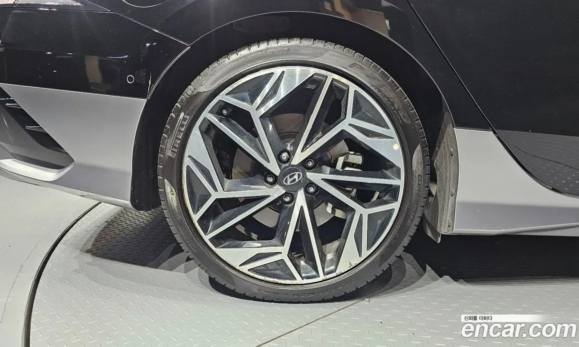 Hyundai Ioniq 6 2022 0.1 автомат (гидро), фото 5