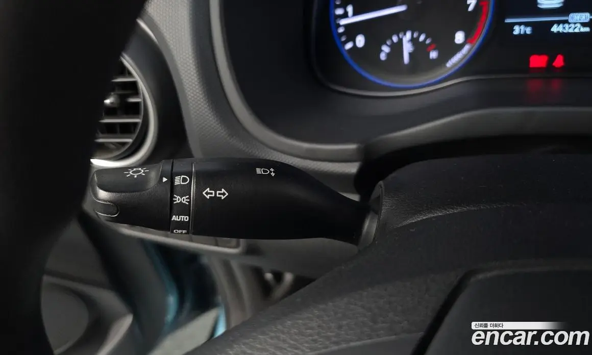 Hyundai Kona 2018 1.6 автомат (гидро), фото 18