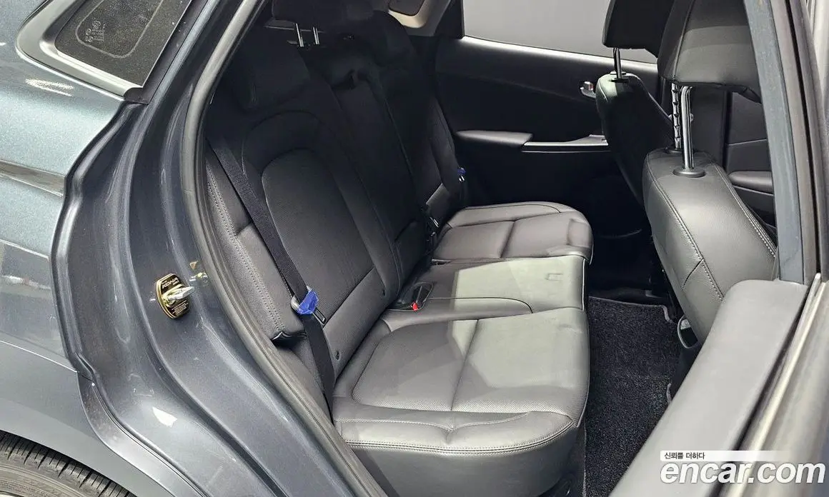 Hyundai Kona 2021 1.6 автомат (гидро), фото 11