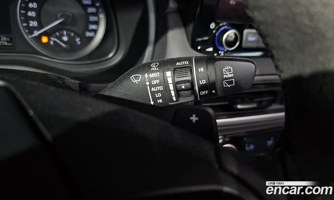 Hyundai Kona 2021 1.6 автомат (гидро), фото 17