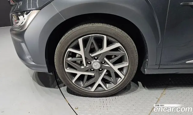 Hyundai Kona 2021 1.6 автомат (гидро), миниатюра 5