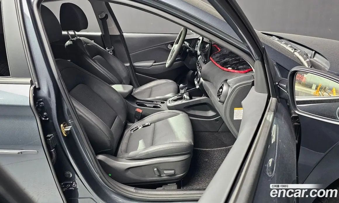Hyundai Kona 2021 1.6 автомат (гидро), фото 10