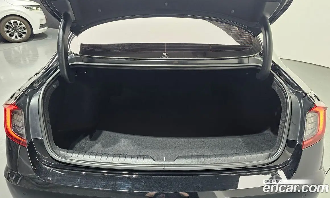 Hyundai Sonata 2019 2.0 автомат (гидро), фото 25