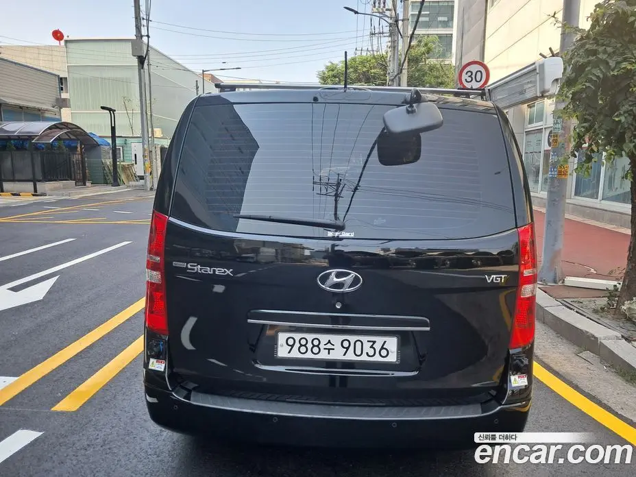 Hyundai Starex 2018 2.5 автомат (гидро), фото 4 Hyundai Starex 2018 2.5 автомат (гидро), фото 4
