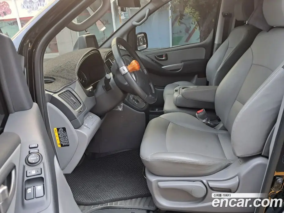 Hyundai Starex 2018 2.5 автомат (гидро), фото 6 Hyundai Starex 2018 2.5 автомат (гидро), фото 6