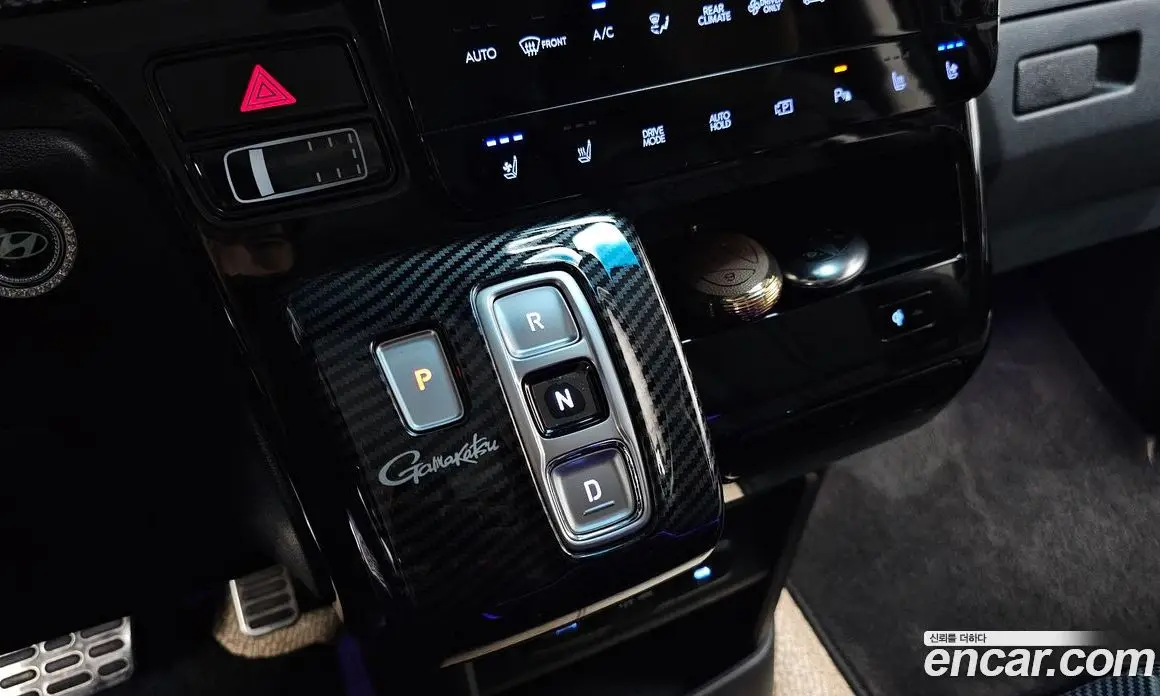 Hyundai Staria 2024 1.6 автомат (гидро), фото 11