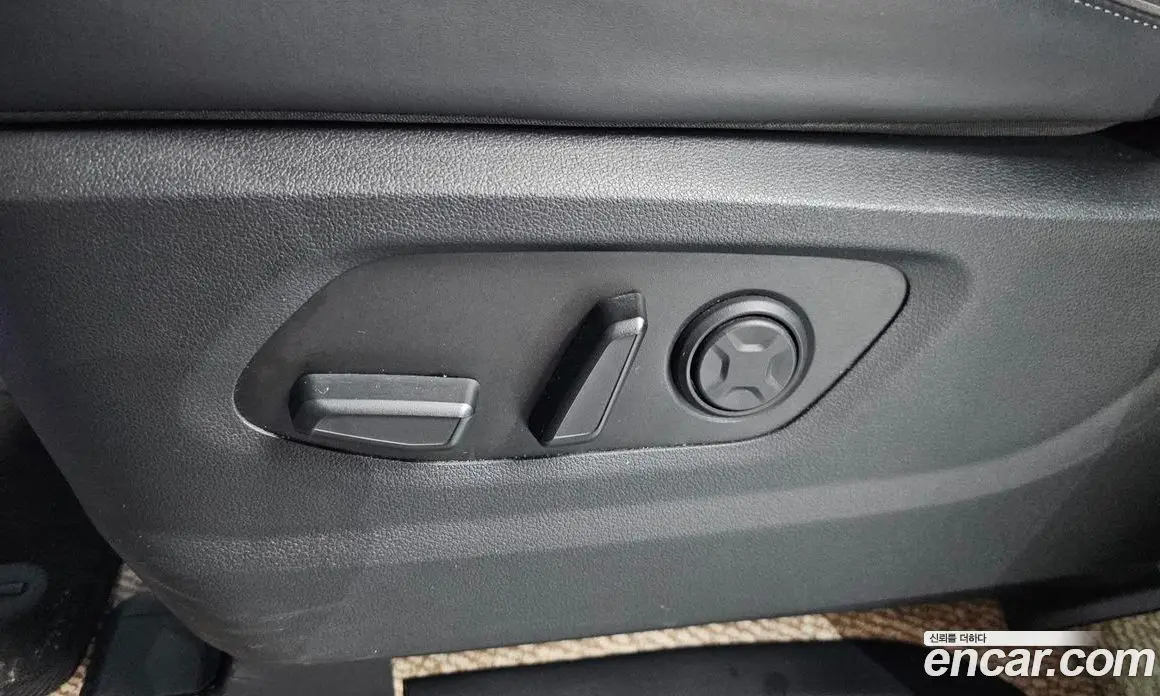 Hyundai Staria 2024 1.6 автомат (гидро), фото 30