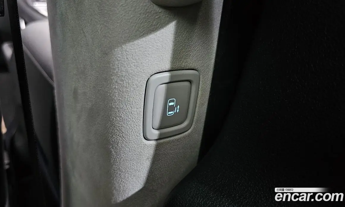 Hyundai Staria 2024 1.6 автомат (гидро), фото 31