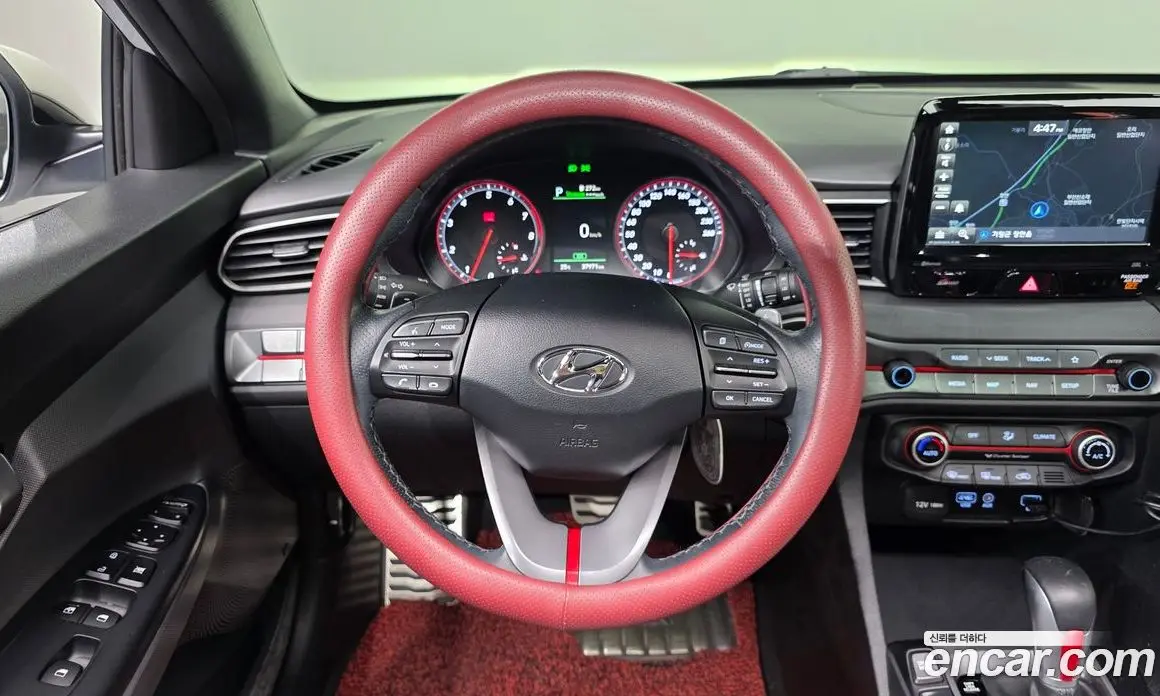 Hyundai Veloster 2018 1.6 автомат (гидро), фото 19