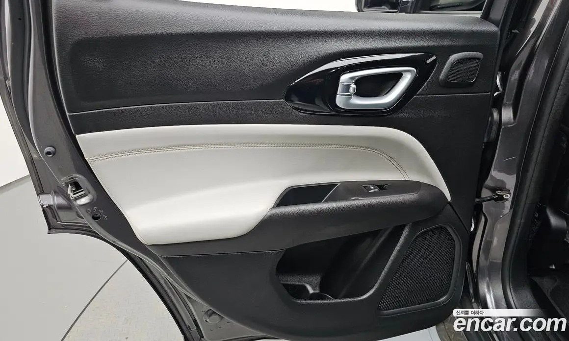 Jeep Compass 2022 2.4 автомат (гидро), фото 14 Jeep Compass 2022 2.4 автомат (гидро), фото 14