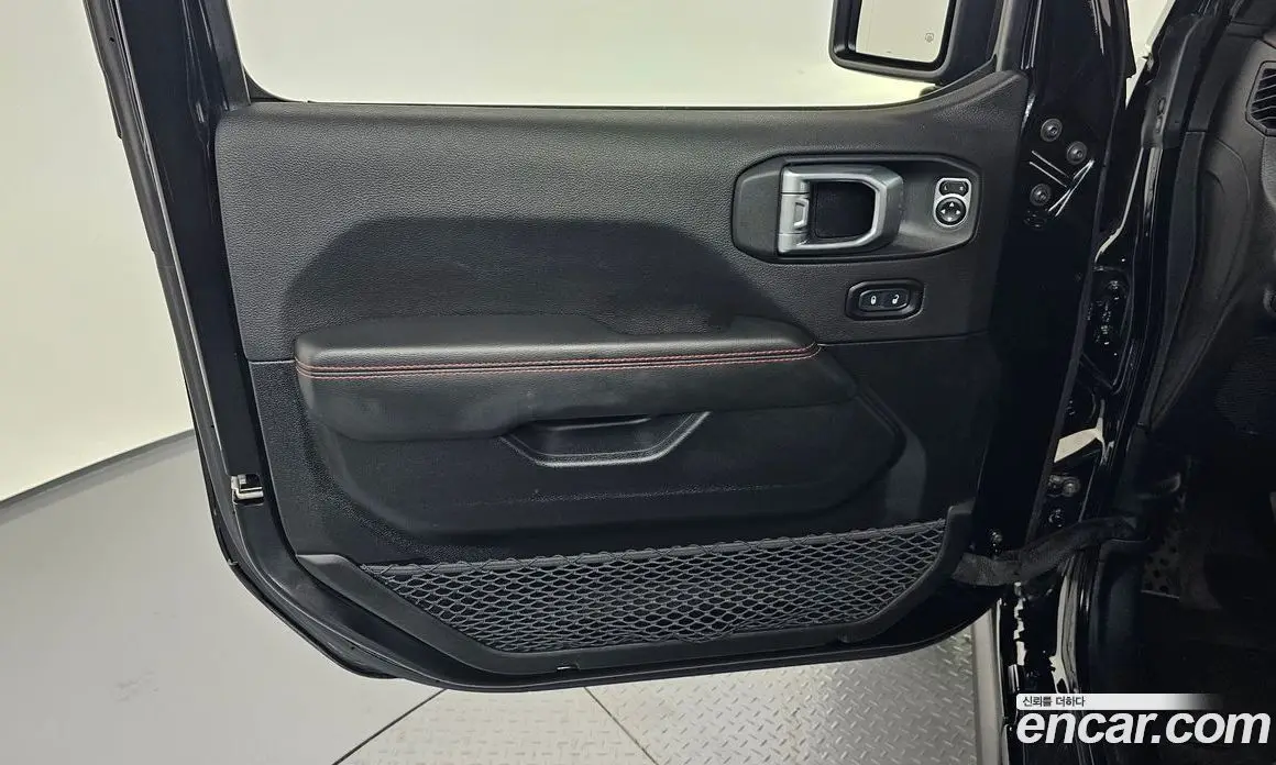 Jeep Gladiator 2021 3.6 автомат (гидро), фото 13 Jeep Gladiator 2021 3.6 автомат (гидро), фото 13
