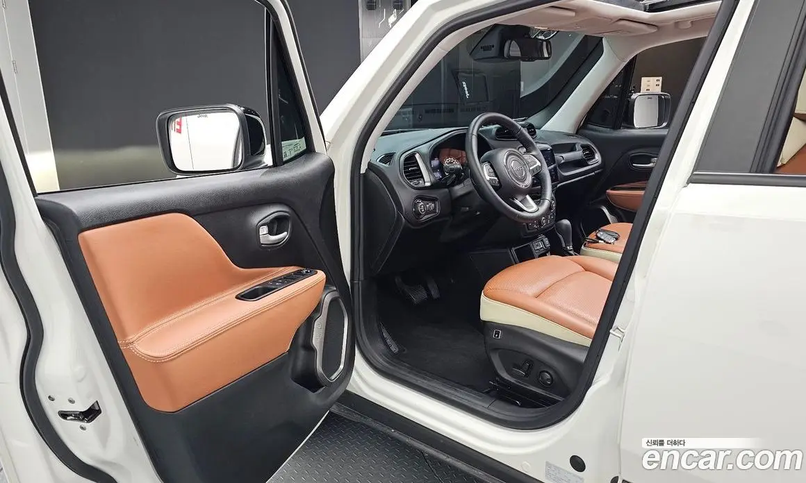 Jeep Renegade 2023 1.3 автомат (гидро), фото 13 Jeep Renegade 2023 1.3 автомат (гидро), фото 13