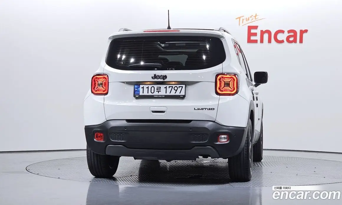 Jeep Renegade 2023 1.3 автомат (гидро), фото 4 Jeep Renegade 2023 1.3 автомат (гидро), фото 4