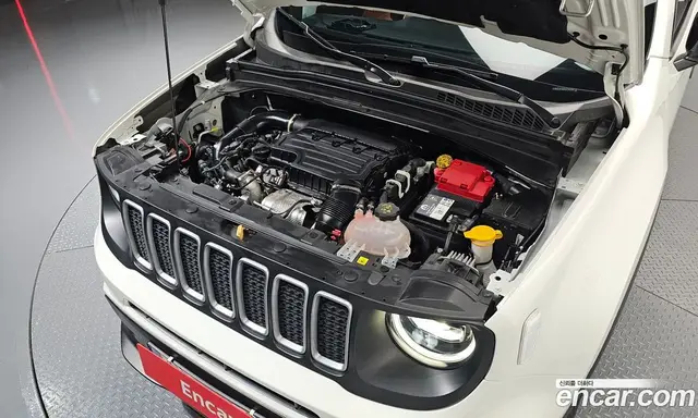 Jeep Renegade 2023 1.3 автомат (гидро), миниатюра 6 Jeep Renegade 2023 1.3 автомат (гидро), миниатюра 6