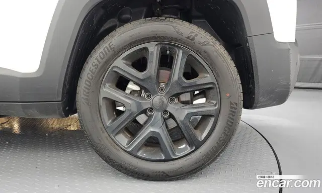 Jeep Renegade 2023 1.3 автомат (гидро), миниатюра 7 Jeep Renegade 2023 1.3 автомат (гидро), миниатюра 7