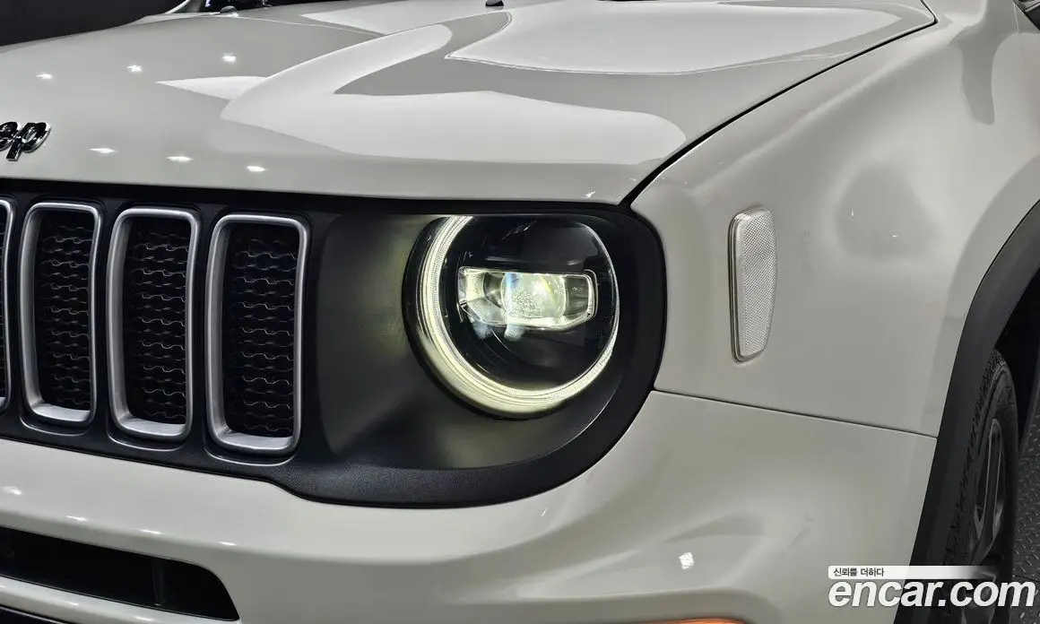 Jeep Renegade 2023 1.3 автомат (гидро), фото 8 Jeep Renegade 2023 1.3 автомат (гидро), фото 8