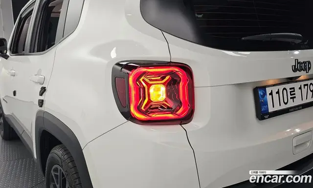Jeep Renegade 2023 1.3 автомат (гидро), миниатюра 9 Jeep Renegade 2023 1.3 автомат (гидро), миниатюра 9