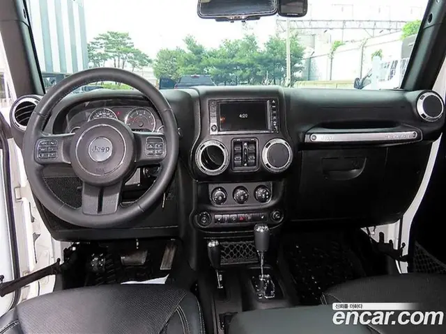 Jeep Wrangler 2015 2.8 автомат (гидро), миниатюра 7 Jeep Wrangler 2015 2.8 автомат (гидро), миниатюра 7