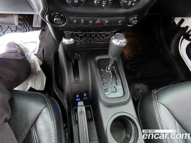 Jeep Wrangler 2015 2.8 автомат (гидро), миниатюра 10 Jeep Wrangler 2015 2.8 автомат (гидро), миниатюра 10
