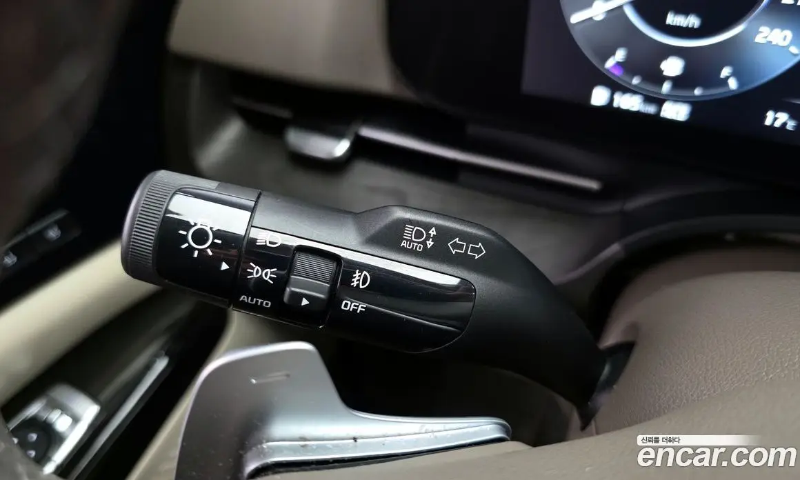 Kia Carnival 2023 2.2 автомат (гидро), фото 29 Kia Carnival 2023 2.2 автомат (гидро), фото 29