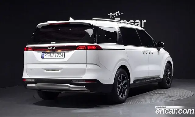 Kia Carnival 2023 3.5 автомат (гидро), миниатюра 2 Kia Carnival 2023 3.5 автомат (гидро), миниатюра 2