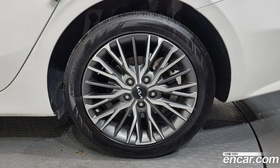 Kia K3 2023 1.6 автомат (гидро), фото 7 Kia K3 2023 1.6 автомат (гидро), фото 7