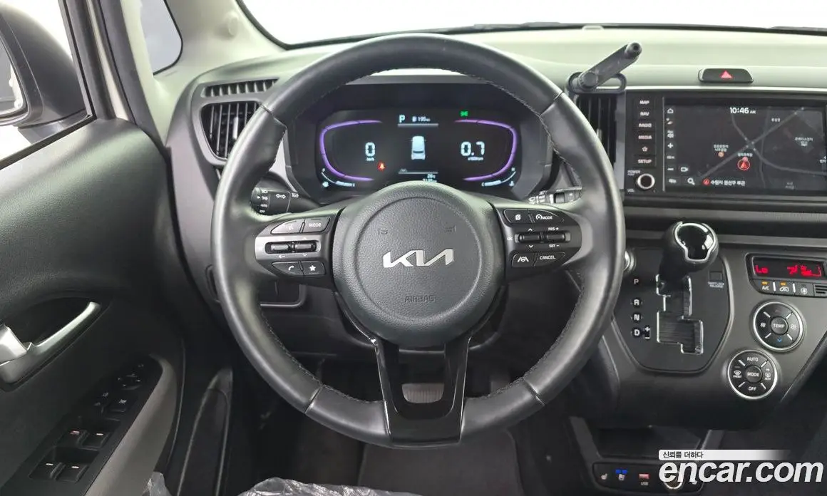 Kia Ray 2023 1.0 автомат (гидро), фото 20