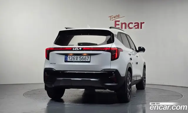 Kia Seltos 2024 2.0 автомат (гидро), миниатюра 4 Kia Seltos 2024 2.0 автомат (гидро), миниатюра 4