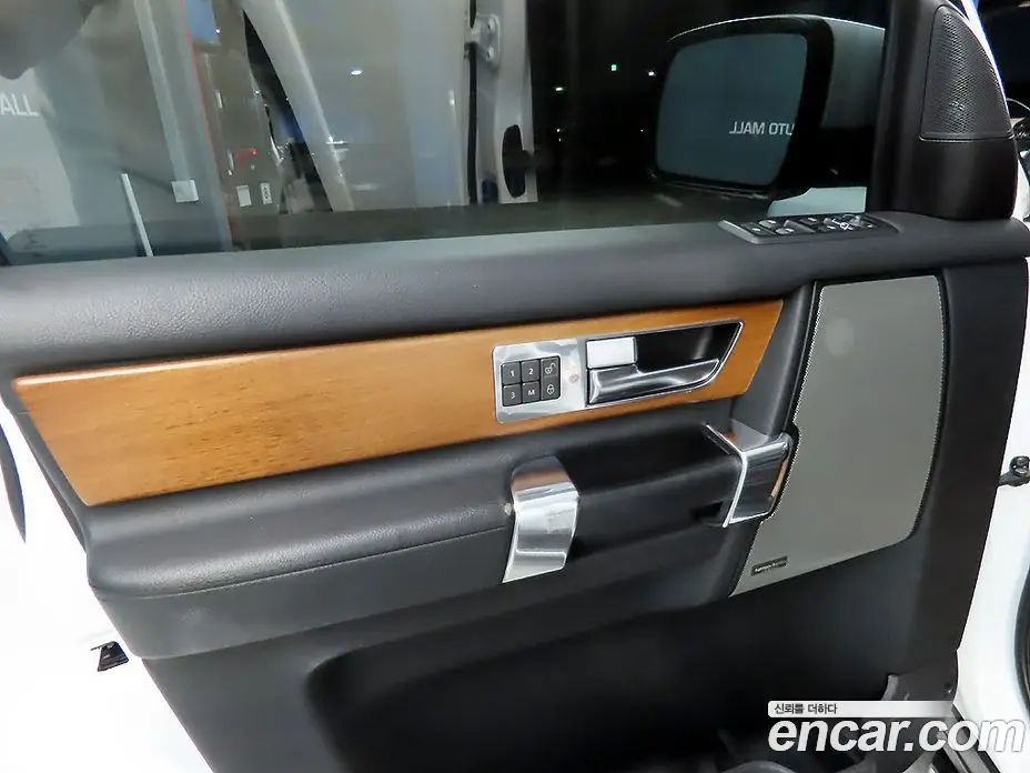 Land Rover Discovery 2013 3.0 автомат (гидро), фото 14 Land Rover Discovery 2013 3.0 автомат (гидро), фото 14