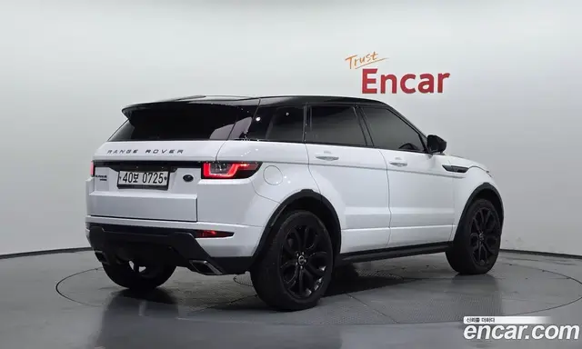 Land Rover Range Rover Evoque 2016 2.0 автомат (гидро), миниатюра 2 Land Rover Range Rover Evoque 2016 2.0 автомат (гидро), миниатюра 2
