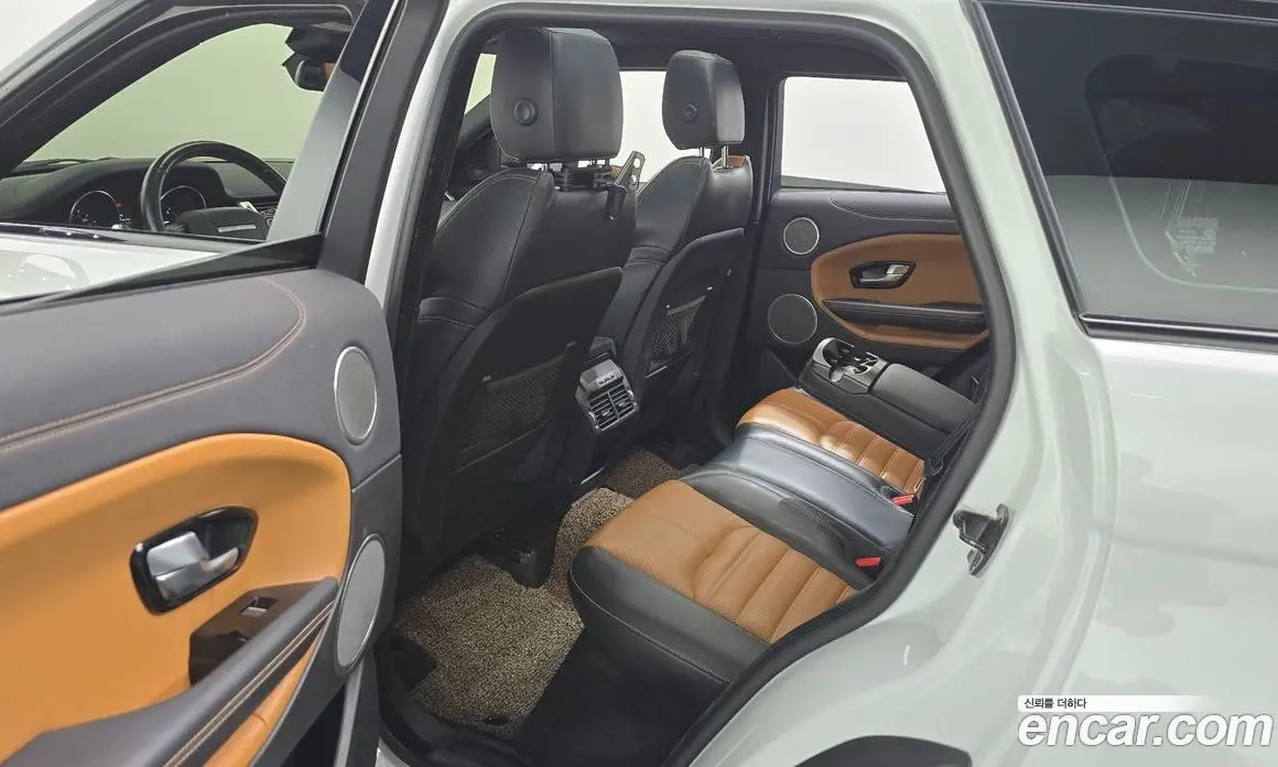 Land Rover Range Rover Evoque 2016 2.0 автомат (гидро), фото 12 Land Rover Range Rover Evoque 2016 2.0 автомат (гидро), фото 12