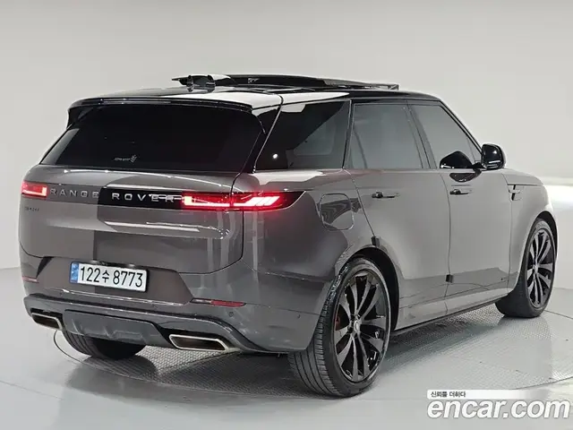 Land Rover Range Rover Sport 2024 3.0 автомат (гидро), миниатюра 3 Land Rover Range Rover Sport 2024 3.0 автомат (гидро), миниатюра 3