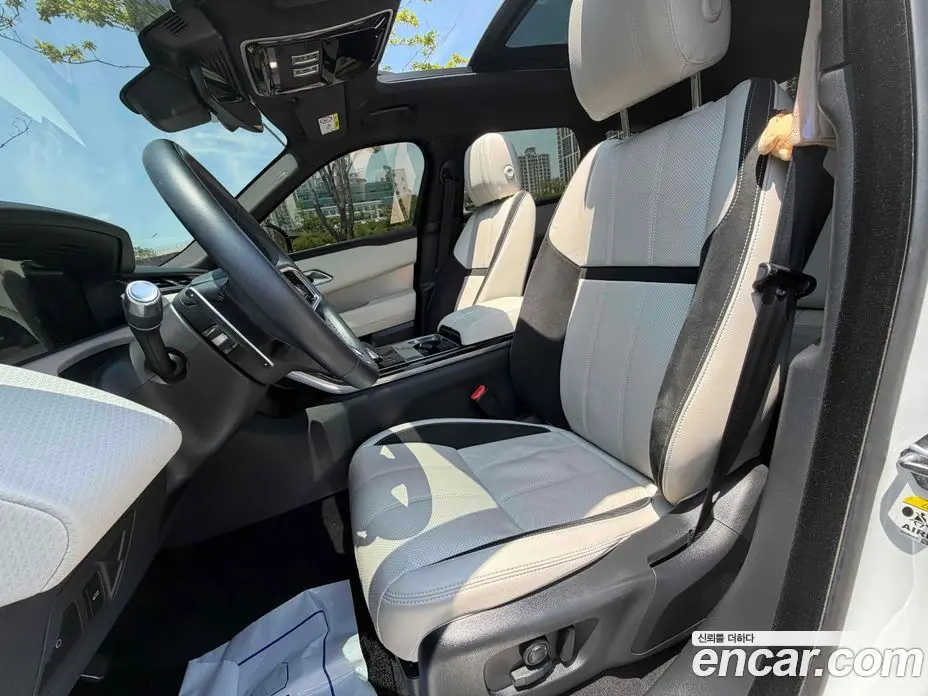 Land Rover Range Rover Velar 2021 2.0 автомат (гидро), фото 10 Land Rover Range Rover Velar 2021 2.0 автомат (гидро), фото 10