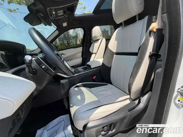 Land Rover Range Rover Velar 2021 2.0 автомат (гидро), миниатюра 10 Land Rover Range Rover Velar 2021 2.0 автомат (гидро), миниатюра 10