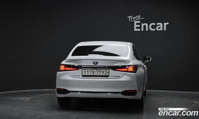 Lexus ES 2021 2.5 автомат (гидро), миниатюра 4 Lexus ES 2021 2.5 автомат (гидро), миниатюра 4