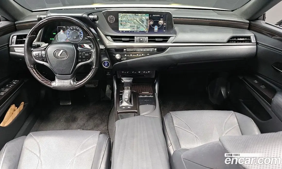 Lexus ES 2021 2.5 автомат (гидро), фото 7 Lexus ES 2021 2.5 автомат (гидро), фото 7