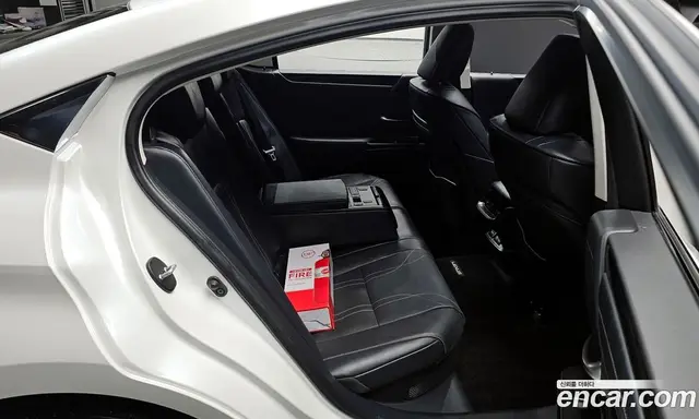 Lexus ES 2021 2.5 автомат (гидро), миниатюра 10 Lexus ES 2021 2.5 автомат (гидро), миниатюра 10