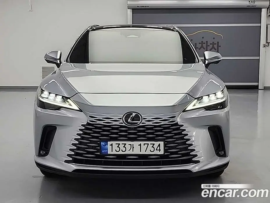 Lexus RX 2023 2.5 автомат (гидро), фото 2 Lexus RX 2023 2.5 автомат (гидро), фото 2