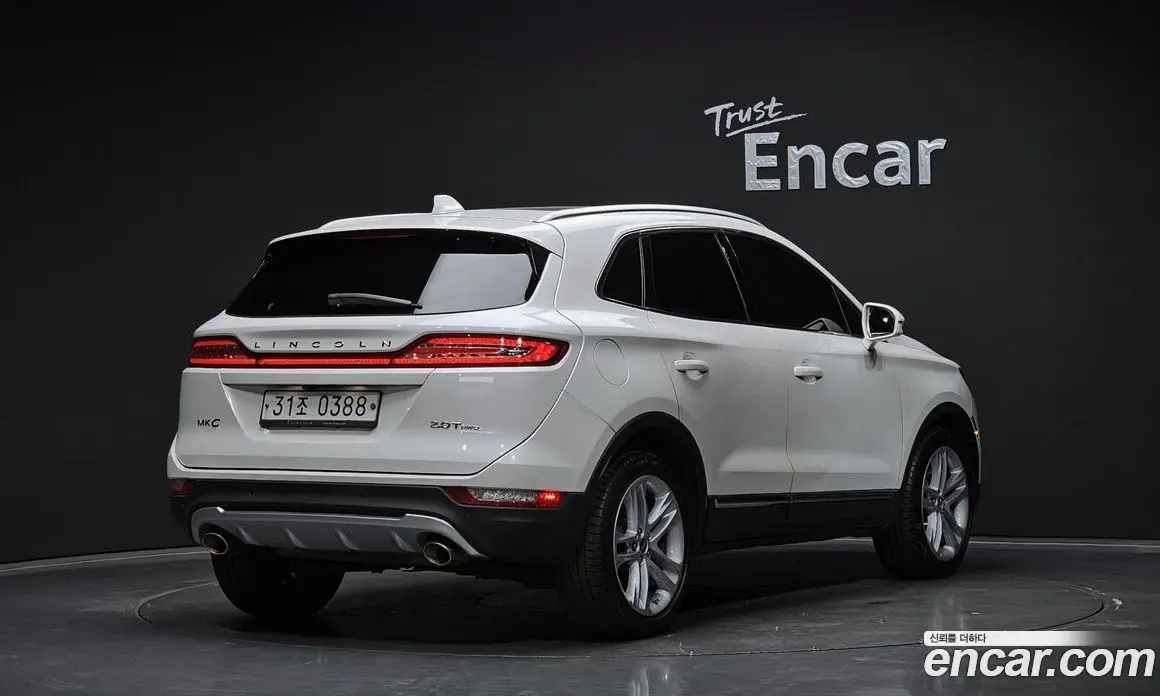 Lincoln MKC 2016 2.0 автомат (гидро), фото 2 Lincoln MKC 2016 2.0 автомат (гидро), фото 2