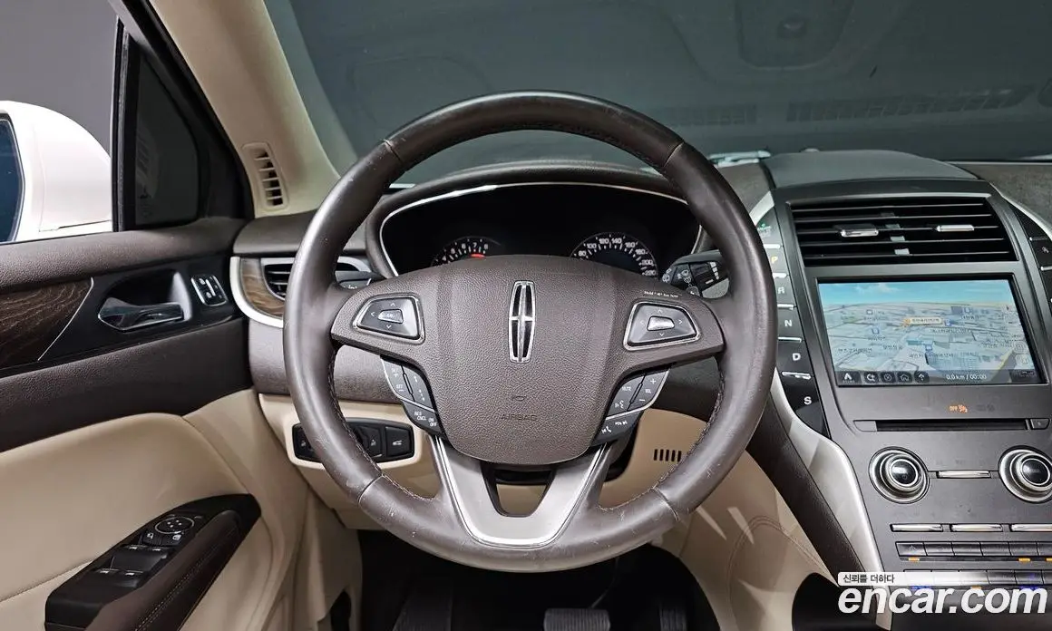 Lincoln MKC 2016 2.0 автомат (гидро), фото 13 Lincoln MKC 2016 2.0 автомат (гидро), фото 13
