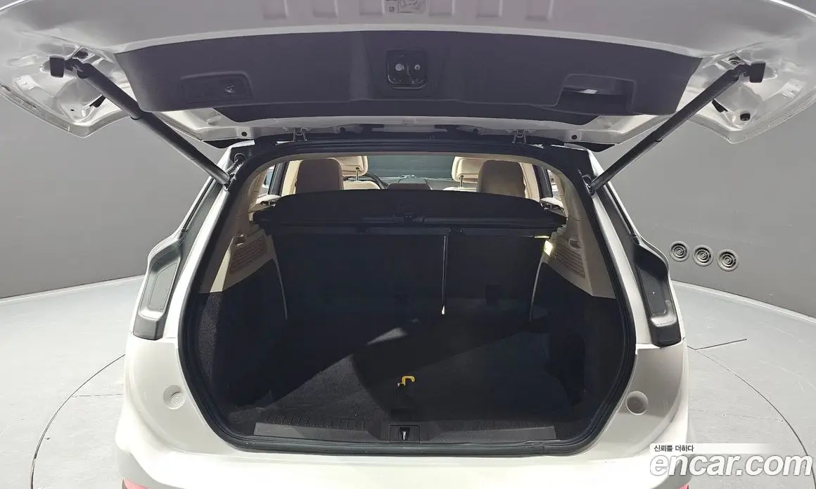 Lincoln MKC 2016 2.0 автомат (гидро), фото 20 Lincoln MKC 2016 2.0 автомат (гидро), фото 20